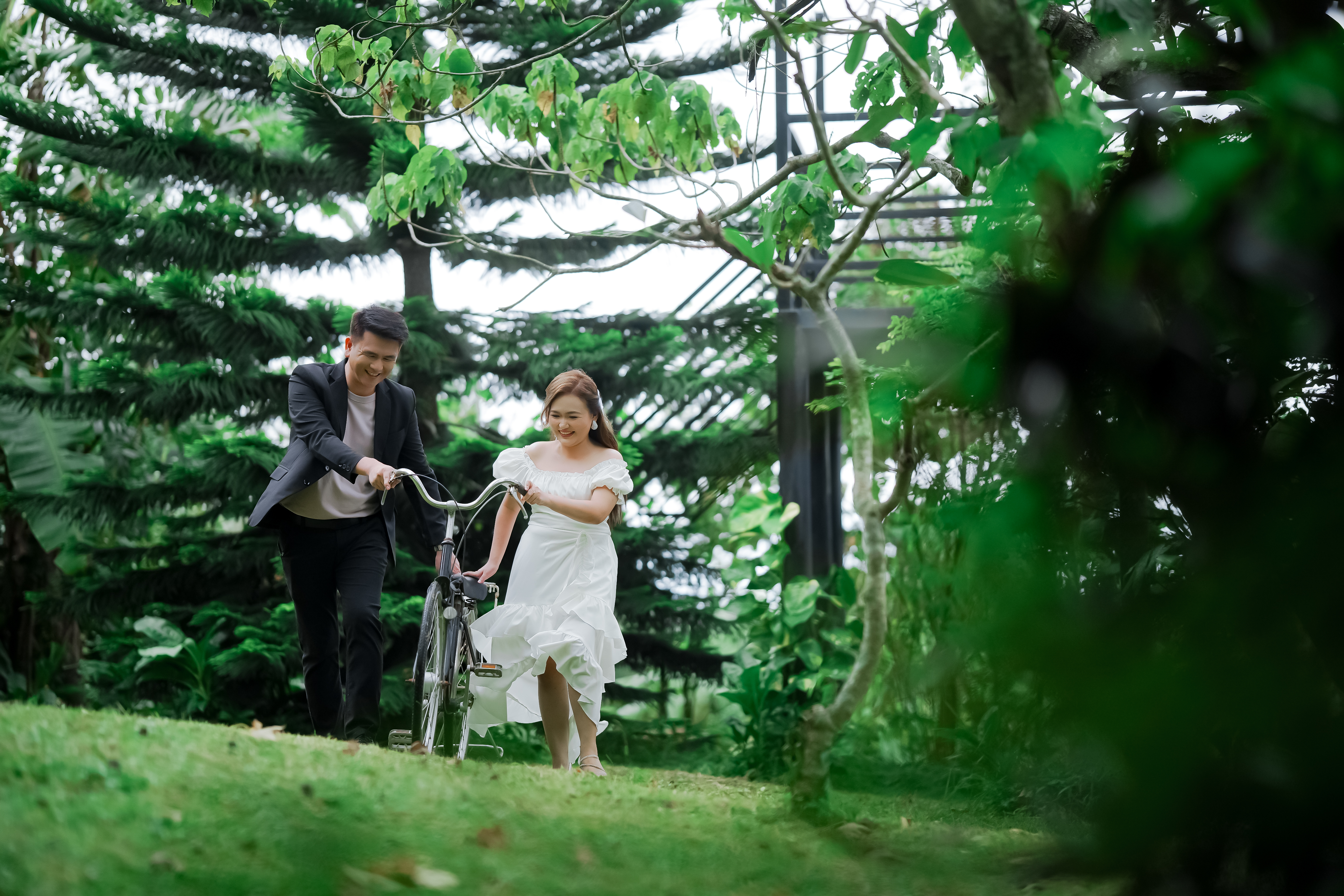 Kenneth & Ericka gallery image 12