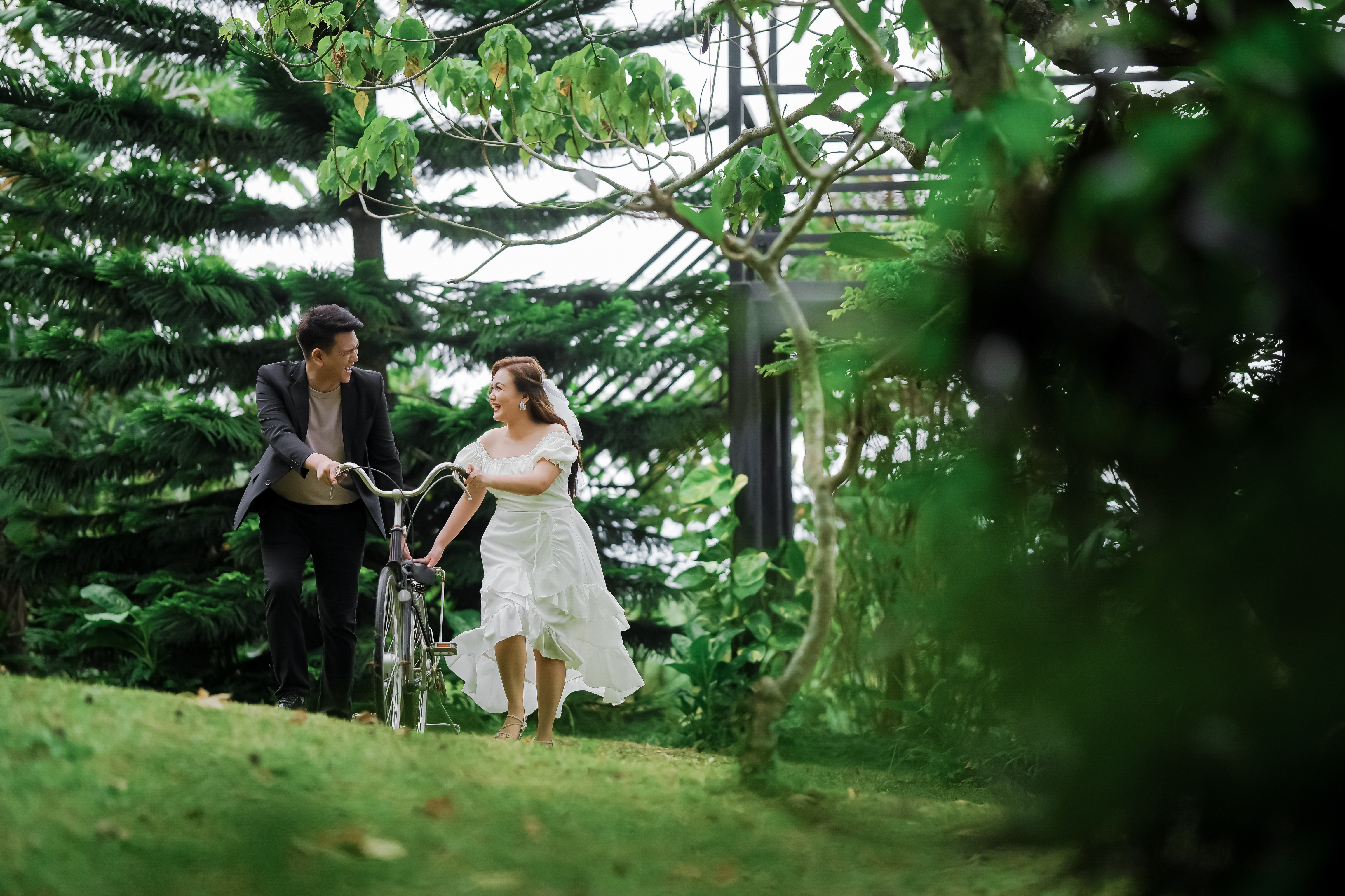 Kenneth & Ericka gallery image 13